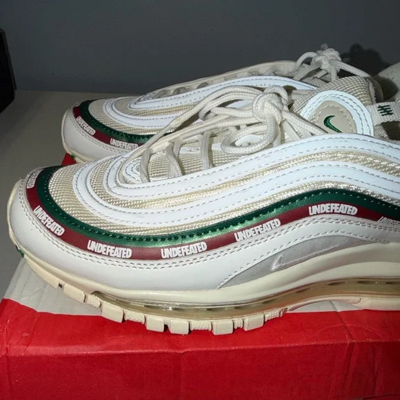 Nike Air Max 97 Cream and Black Sneakers - Picture 2 of 14